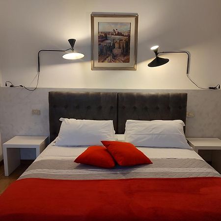 Verona Relax & Stay Rooms Exteriör bild