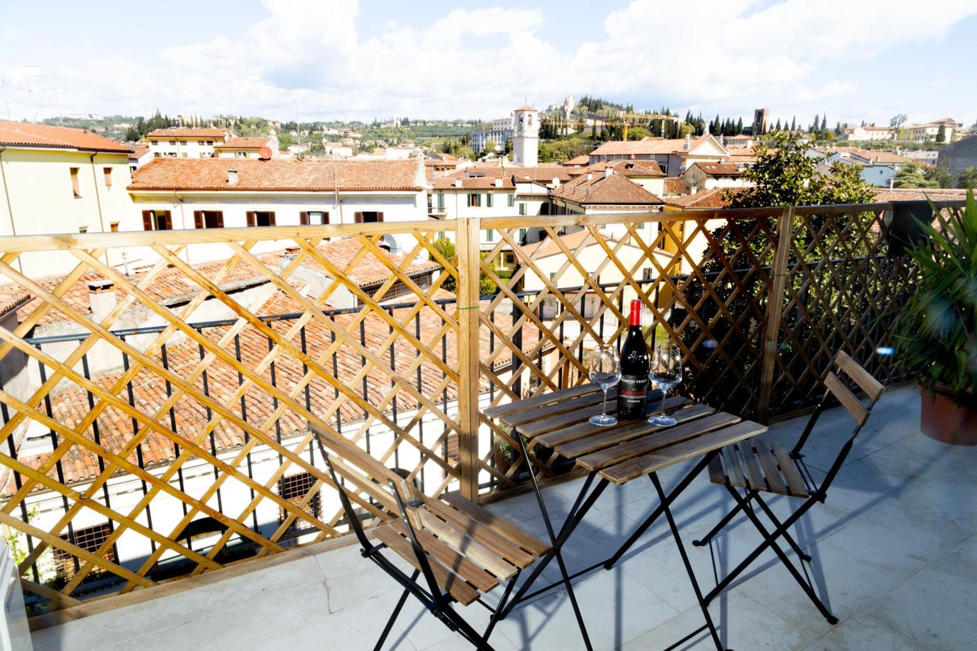 Verona Relax & Stay Rooms Exteriör bild