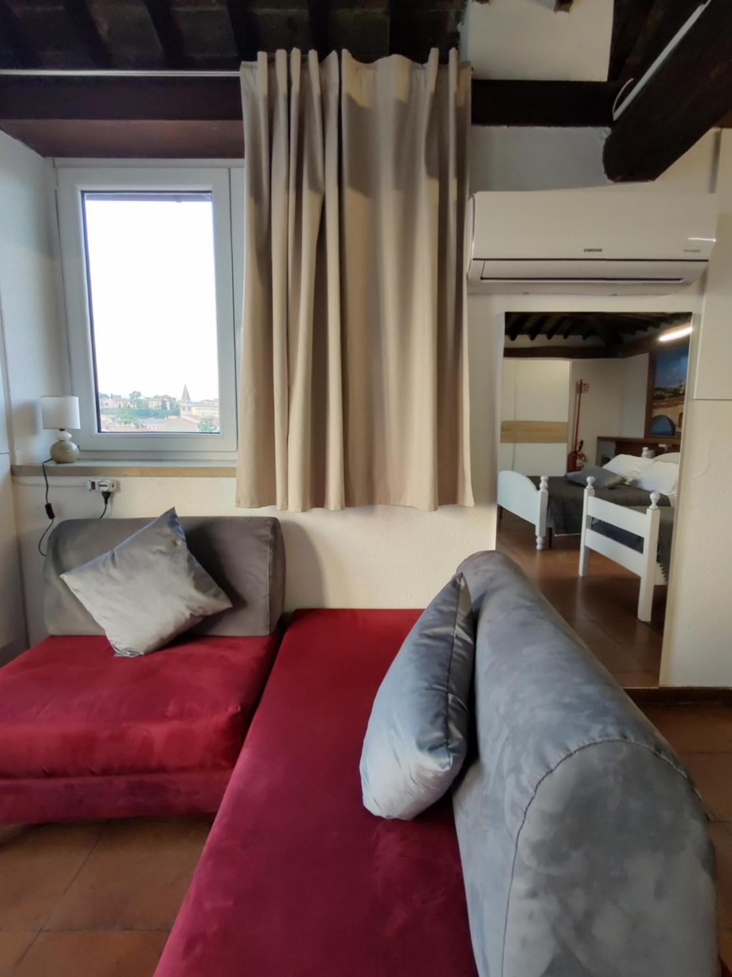 Verona Relax & Stay Rooms Exteriör bild